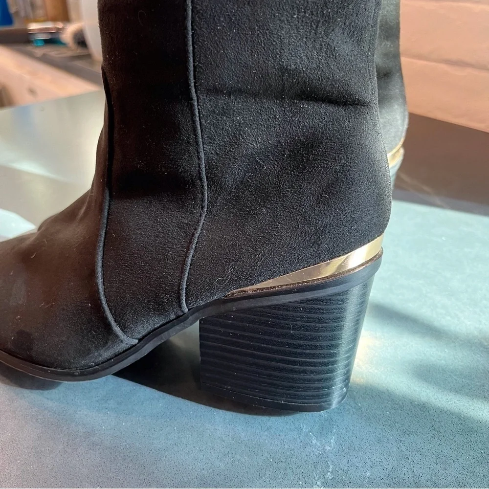 Bamboo sz 6 tall black microsuede OTK heeled boots